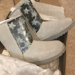 $$ SOLD Authentic UGG Classic Short Sequin Stars Boots